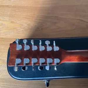 Yamaha 12 string guitar and luxury case - Image 8