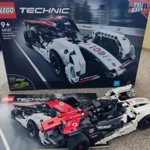 LEGO Formula E Porsche 99X Electric