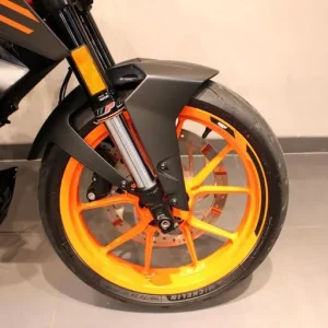 2021 KTM 125 Duke Black - Image 2