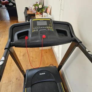 Reebok One GT30 foldable treadmill - Image 4
