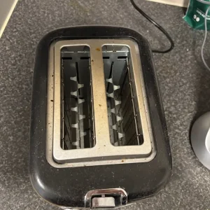 2 Slice Toaster - Image 2