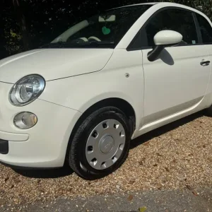 Fiat 500 2015 Hatchback 3 Doors Semi-Auto - Image 3