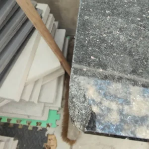 Granite worktop and slab - Image 4