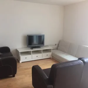 3 bed student apartment