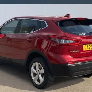 2020 Nissan Qashqai 1.3 DiG-T 160 Acenta Premium 5-door Hatchback - Image 2