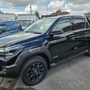 2025 Toyota Hilux INVINCIBLE X with Tow Pack and Roll Bar