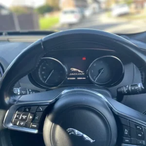 2016 Jaguar XE 2.0D R-Sport - Image 4
