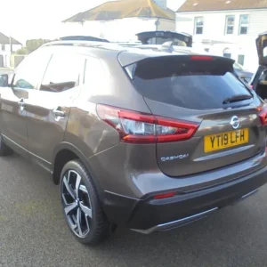 2019 Nissan Qashqai Tekna+ DiG-T 5-door DCT Auto Petrol - Image 3