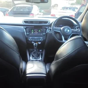 2019 Nissan Qashqai Tekna+ DiG-T 5-door DCT Auto Petrol - Image 4
