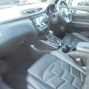 2019 Nissan Qashqai Tekna+ DiG-T 5-door DCT Auto Petrol - Image 6