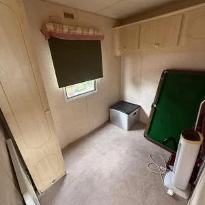 Mobile home with two bedrooms and all bills covered - Image 6