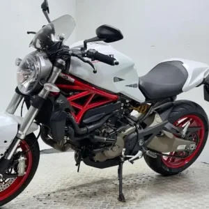 2015 Ducati Monster 821 – 2650 miles, Leo Vince exhaust, fresh service - Image 2