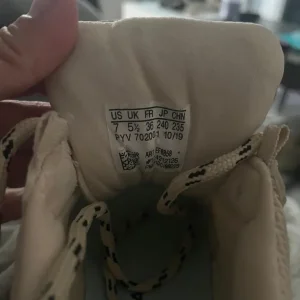 Balenciaga cream trainers size 5.5 - Image 8