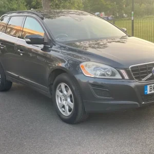 2013 Volvo XC60 D4 AWD - Image 4
