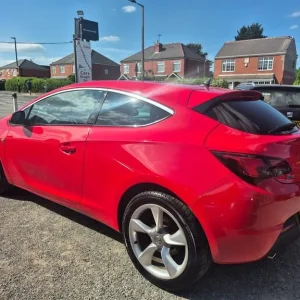 2013 Vauxhall Astra GTC SRI CDTI S/S Hatchback Diesel Manual - Image 4