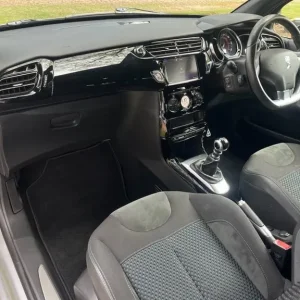 2016 DS3 BlueHDi Prestige Hatchback - Image 6