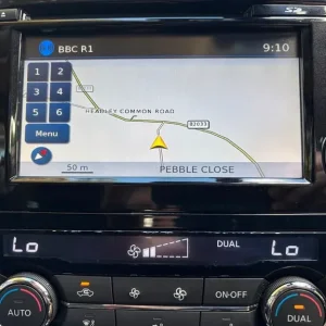 2014 Nissan X-Trail 1.6 dCi Diesel SUV with 360 View Monitor and 19in Alloy Wheels - Image 7