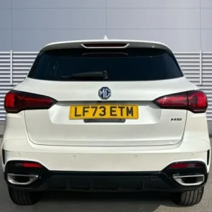 2023 MG HS 1.5 T-GDI Trophy 5-door White Hatchback - Image 6