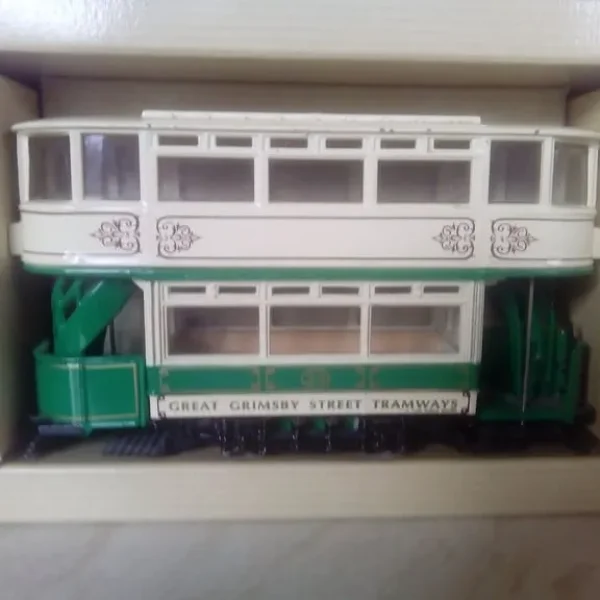 SCALE MODEL GREAT GRIMSBY TRAM ain Period Livery