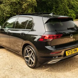 2021 Volkswagen Golf 2.0 TDI Semi-Auto 5-door Hatchback - Image 5