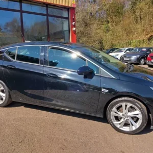 2017 Vauxhall Astra SRI CDTI S/S Hatchback Diesel Manual - Image 7