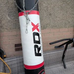 RDX 4ft punch and kick bag with wall mount - Image 2