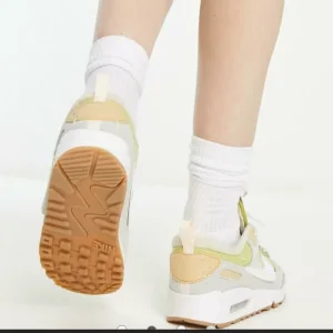 Nike Air Max 90 Futura. Size 5.5 - Image 3