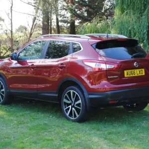 2016 Nissan Qashqai 1.6 dCi Tekna 5-door SUV - Image 7