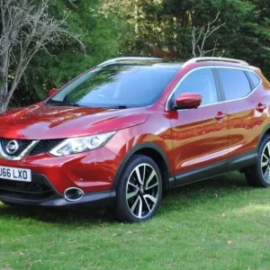 2016 Nissan Qashqai 1.6 dCi Tekna 5-door SUV