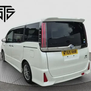 Toyota Noah Hybrid Si WXB 2 MPV - Image 3