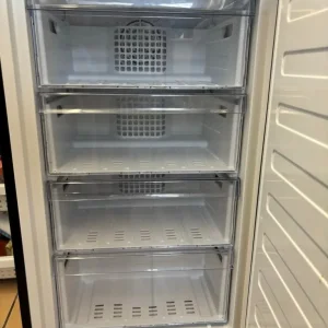 Beko CFG3582DB Fridge Freezer Black With Water Dispenser - Image 5