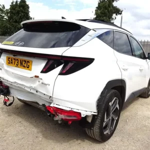 2023 Hyundai Tucson Ultimate T-GDI with front and rear damage – repairable salvage - Image 4