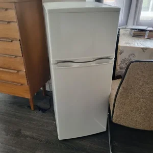 4 electric cookers, 4 fridge freezers, 2 wardrobes, solid wood book shelf, 2 double beds - Image 3