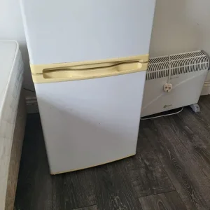 4 electric cookers, 4 fridge freezers, 2 wardrobes, solid wood book shelf, 2 double beds - Image 4