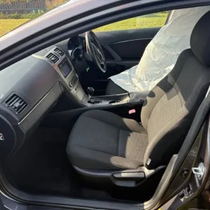 Toyota Avensis Estate 2010 2.2 Diesel Automatic - Image 5