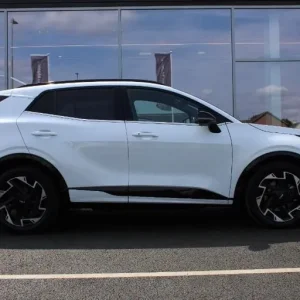 2024 Kia Sportage Gt Line 1.6 T-GDI Hybrid Estate - Image 3