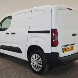 PEUGEOT PARTNER 1.5 BLUEHDI 1000 PROFESSIONAL STANDARD P/V 100 BHP SWB D - Image 4