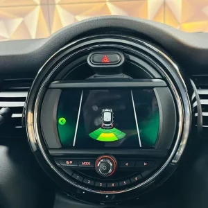 2020 MINI Hatch 1.5 Cooper Sport Euro 6 (s/s) 5dr HATCHBACK Petrol Manual - Image 6