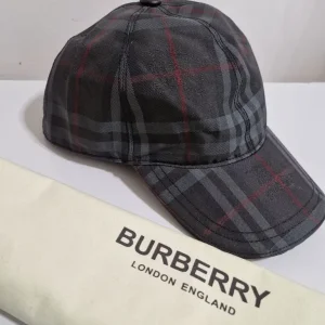Burberry cap - Image 2