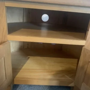 Dunelm solid oak corner tv stand - Image 3