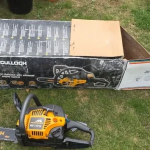 McCullock petrol chainsaw - Image 3