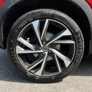 2018 Volvo XC40 2.0 T5 First Edition 5dr AWD with Panoramic Sunroof and Self-Parking - Image 8