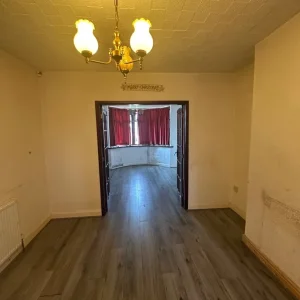 3 Semi Detached House - Image 8