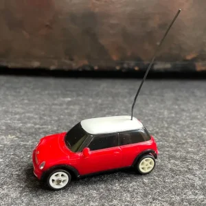 Mini Cooper Remote Control Car – Needs Batteries and a Fix