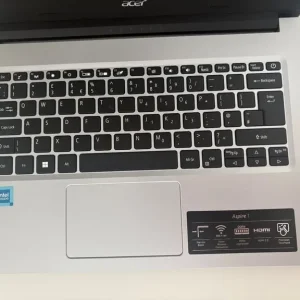 Acer Aspire 1 A114 laptop - Image 3