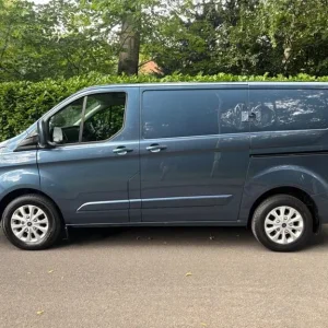 2018 Ford Transit Custom 2.0 EcoBlue Limited 5dr Panel Van - Image 4