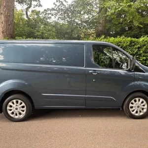 2018 Ford Transit Custom 2.0 EcoBlue Limited 5dr Panel Van - Image 7