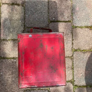 Vintage red petrol can - Image 2