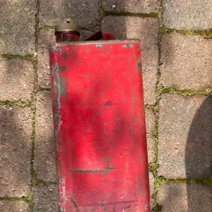 Vintage red petrol can - Image 3