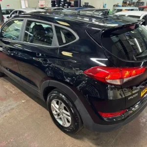 2016 Hyundai Tucson 1.7 CRDi Blue Drive S 5-door Estate Diesel Manual - Image 7